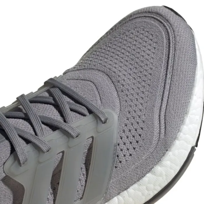 adidas Ultraboost 21