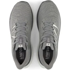 New Balance FuelCell Propel v4