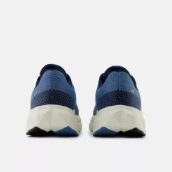 New Balance FuelCell Propel v5