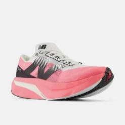 New Balance FuelCell SuperComp Elite V4