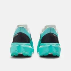 New Balance FuelCell SuperComp Elite V4