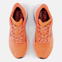 New Balance FuelCell SuperComp Trainer V2