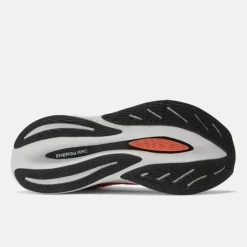 New Balance FuelCell SuperComp Trainer V2