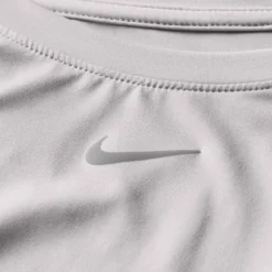 Nike Dri-FIT One Classic Short Sleeve Tee