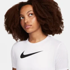 Nike Dri-FIT Regular Heathered Graphic Short Sleeve Tee