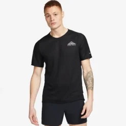 Nike Dri-FIT Solar Chase Short Sleeve Tee