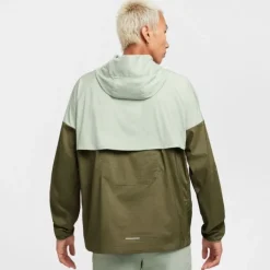 Nike Impossibly Light Windrunner Jacket