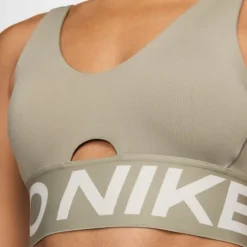 Nike Pro Indy Plunge Bra Bold