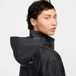 Nike Swoosh Heathered Fast Repel Jacket