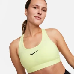Nike Swoosh Medium Support Bra