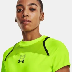 Under Armour Run Anywhere Crop SS